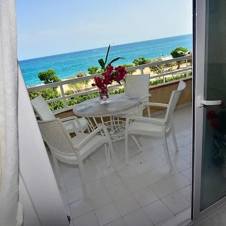 New! Fantastic In Front Of The Sea! *